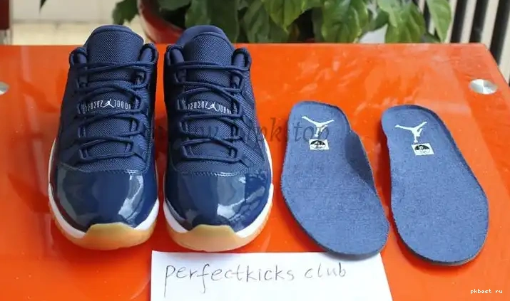 Authentic Air Navy Gum Jordan Low 11 0519